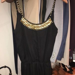 Romper with neck heading
